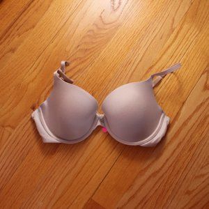 Betsey Johnson Bra